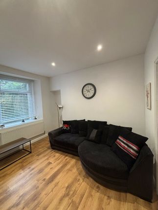 36 Hewson Street, Mount Pleasant, Swansea, photo 2