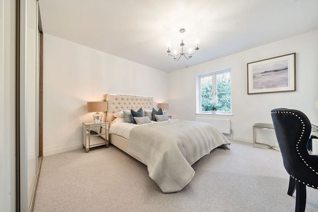 End terrace house for sale in Kings Drive, Midhurst
