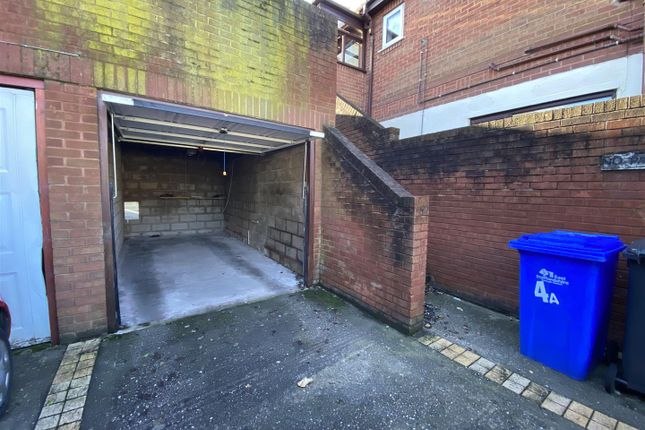 8a, Short Street, Uttoxeter photo 2