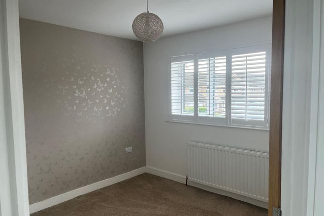 Detached house to rent in Coombes Way, Oldland Common, Bristol