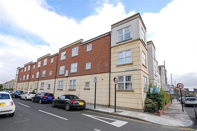 Flat for sale in Lansdowne Place West, Gosforth, Newcastle Upon Tyne