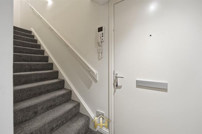 Flat 23, 1, Smillie Court, Dundee photo 4