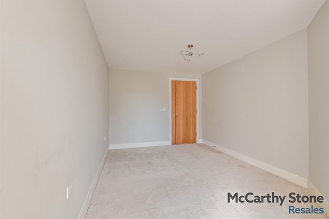 8660921-Interior17-800.Jpg