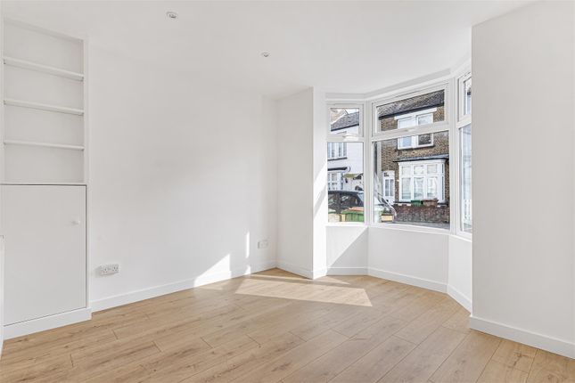 66, Beulah Road, Sutton photo 2