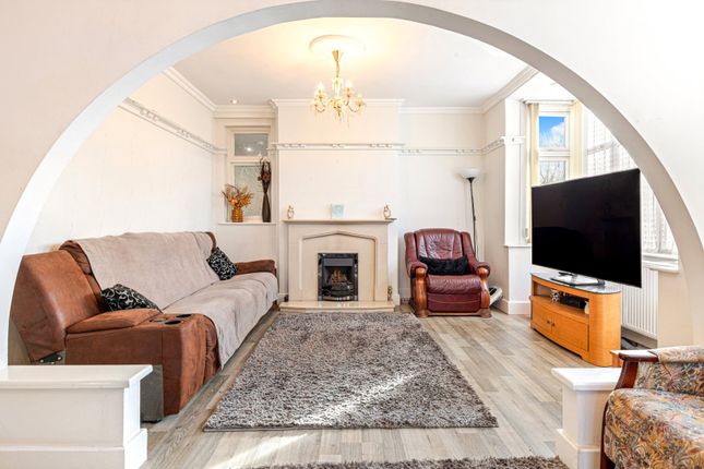 73, Tennis Court Drive, Leicester photo 4