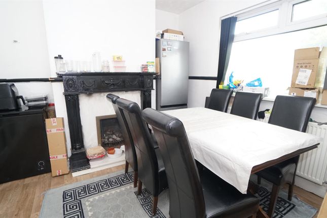 67, Lodore Road, Bradford photo 3