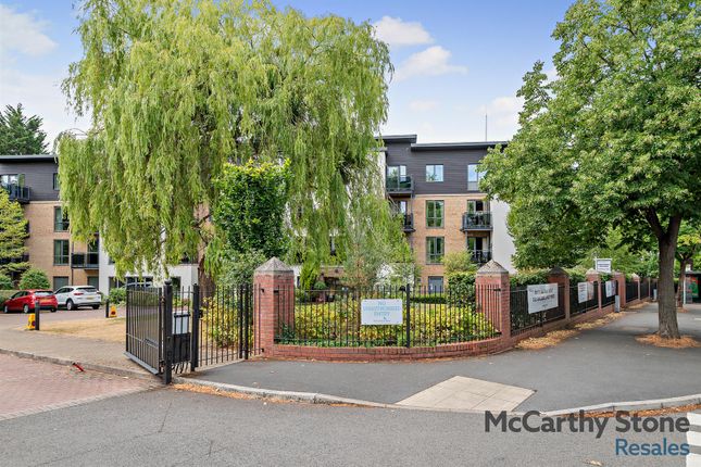 2-bed flat on 28 Jenner Court, St. Georges Road, Cheltenham, £240,000