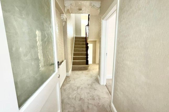122, Beaumont Road, Plymouth photo 2