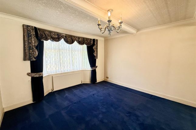 Tudor Cottage, Langley Park Road, Iver photo 3