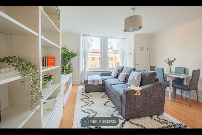 Flat, Canfield Gardens, London photo 5
