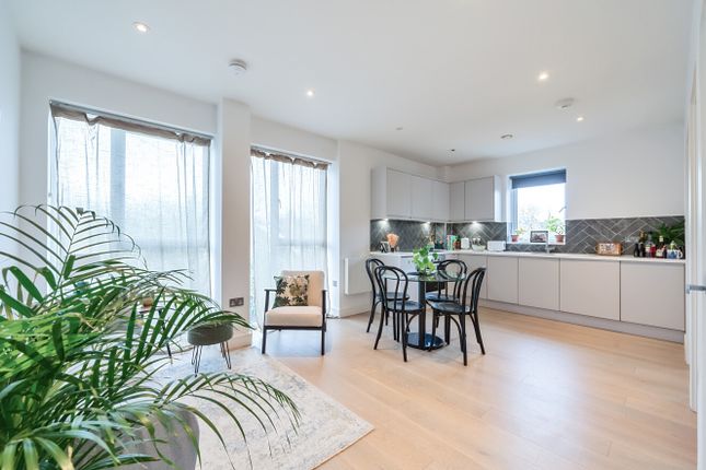 Thumbnail Flat for sale in Mulberry House, Carey Road, Wokingham, Berkshire