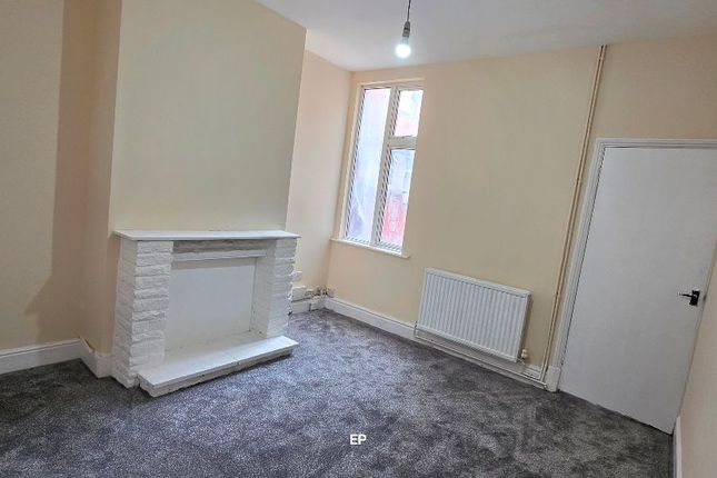 25 Meynell Road, Leicester photo 4