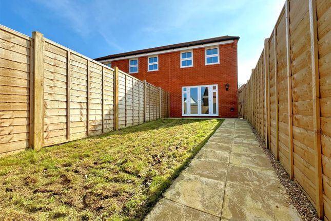 End terrace house for sale in Tanners Brook Gardens, Curbridge, Southampton