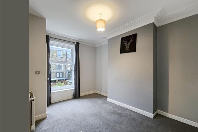 14, Armitage Road, Huddersfield photo 4