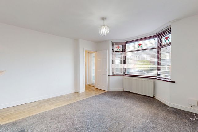 21 Warren Mount, Rotherham photo 4