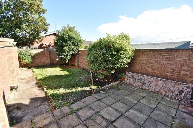 Terraced house to rent in Queens Road, Sutton-On-Sea, Mablethorpe