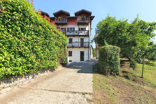 Apartment for sale in Nebbiuno, Piemonte, 28010, Italy