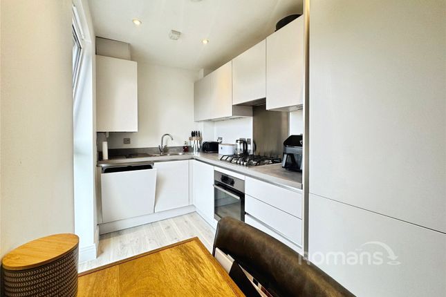 Flat 9, Grove House,, Sarah Way, Farnborough photo 4
