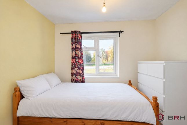 36 St. Georges Way, Milton Keynes photo 2