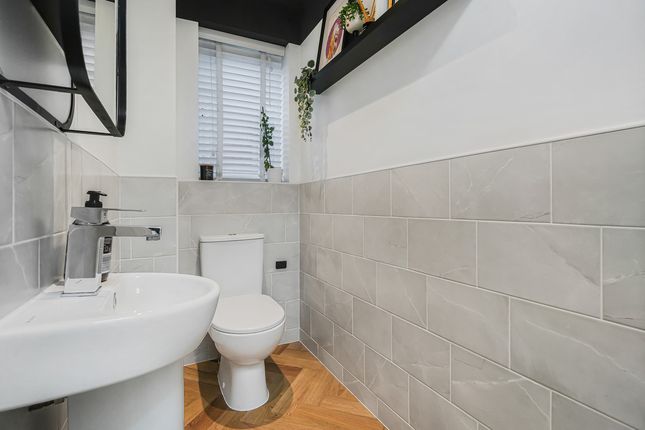 52, Davy Road, Doncaster photo 4
