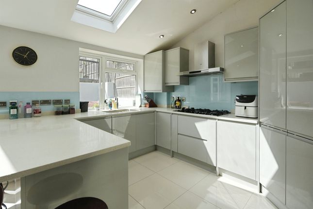 70, Goldstone Crescent, Hove photo 4
