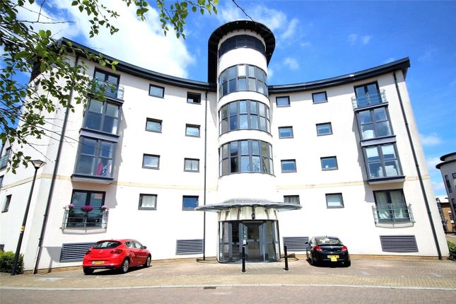 Flat for sale in Pasteur Drive, Old Town, Swindon, Wiltshire