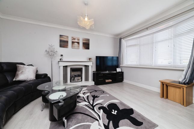 77, Stanbury Road, Hull photo 2