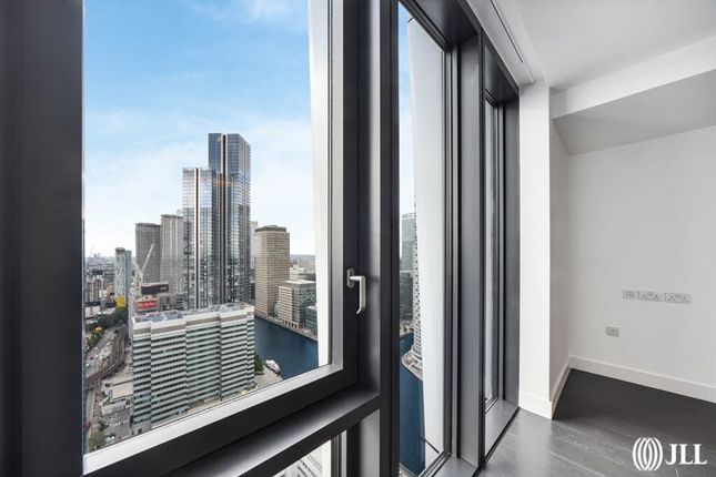 Flat 3103, Amory Tower, 203, Marsh Wall, London photo 2