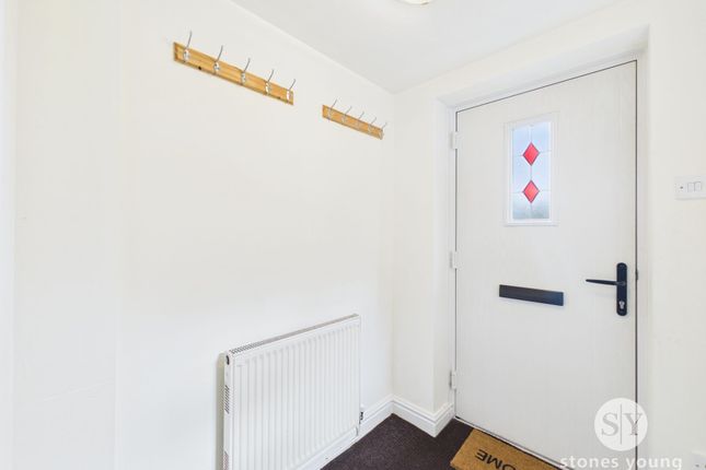 14 Feildens Farm Lane, Blackburn photo 5