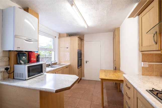 8, Alexander Road, London photo 2