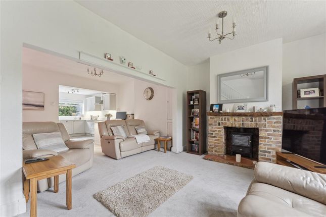 4, Station Cottages, Denham photo 4