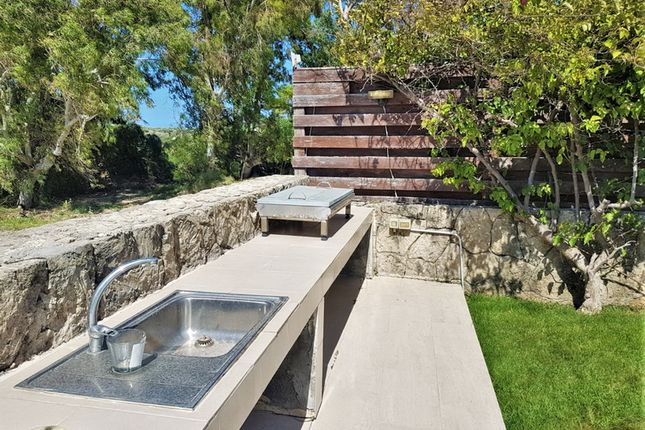 Villa for sale in 4 Bedroom Luxury - Sea Front Villa, Esentepe, Cyprus