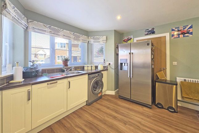 12, Afon Way, Llandrindod Wells photo 4