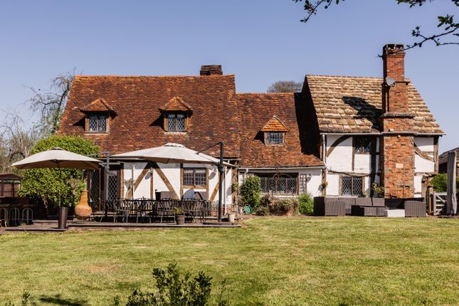 5-bed house on Cogmans Farm, Cogmans Lane, Redhill, £1,100,000