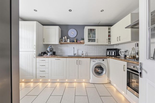 33, Barnes Way, Herne Bay photo 4