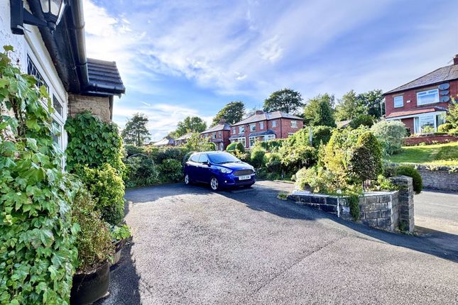16 Hall Meadow Road, Glossop photo 2