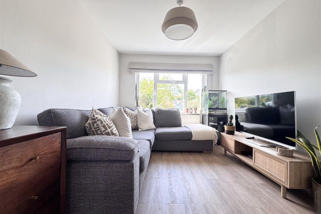 24, Western Avenue, Polegate photo 3