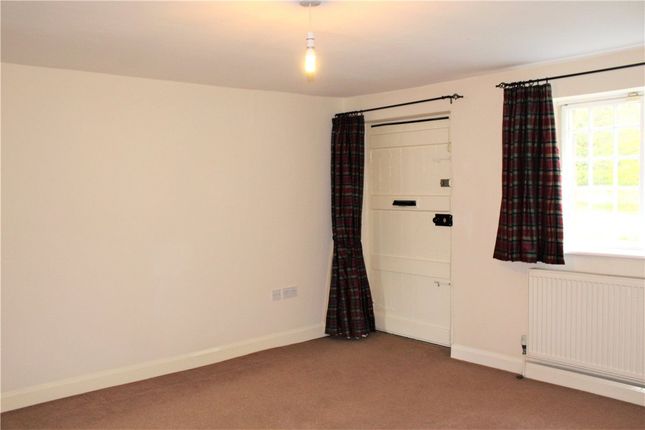 Old Hall Farm Cottage,, The Green, Wetherby photo 4