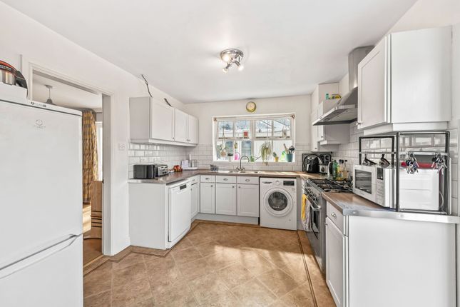 7 Pennington Close, Frodsham photo 3