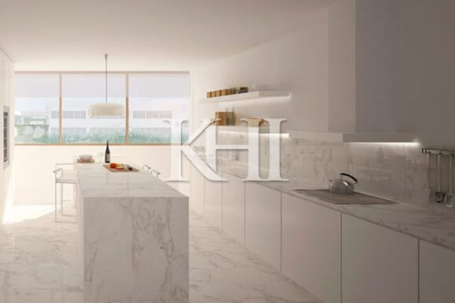 Av 24 De Julho 49 1200 479 Lisboa Lisbon City Lisbon Province