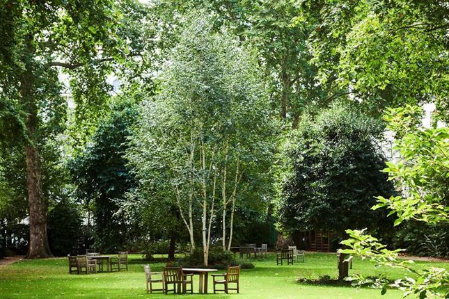 Property to rent in Kensington Gardens Square, London