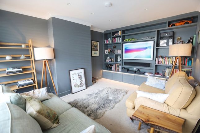 31 Standmoor Road, Manchester photo 4