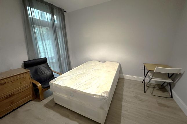 Thumbnail Room to rent in Malvern Road, London