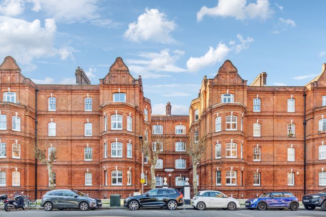 Flat for sale in Milton Mansions, Queen's Club Gardens