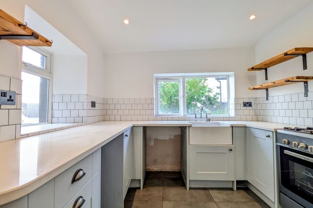 2 Pant Villas, Merthyr Tydfil photo 4