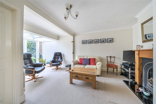 75, Potters Lane, Surrey photo 4
