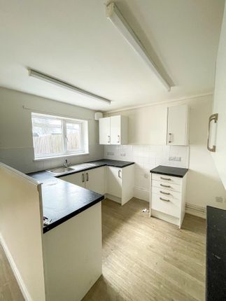Shared accommodation to rent in Gainsborough Road, Corby