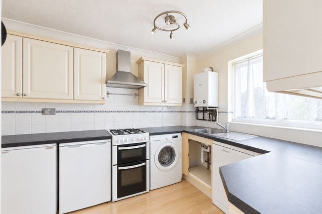 6, Lamberhurst Way, Margate photo 3
