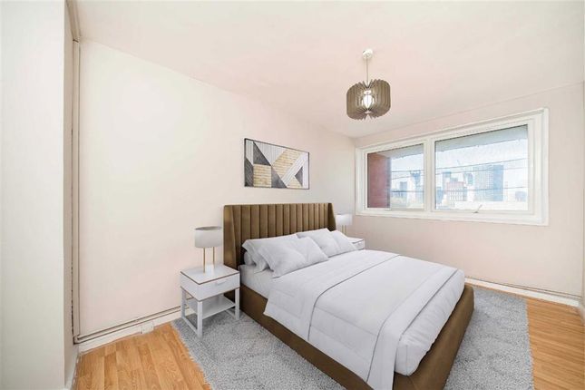 Flat 35, Redman House, Lant Street, London photo 4