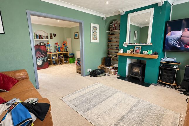 4, Grove Avenue, Walton On The Naze photo 2